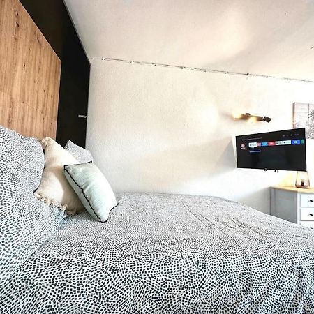 Charmant Studio A 200M Du Gardon ريمولين المظهر الخارجي الصورة